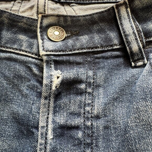 Y2K Diesel D-Bazer Faded Jeans - Picture 4 of 10